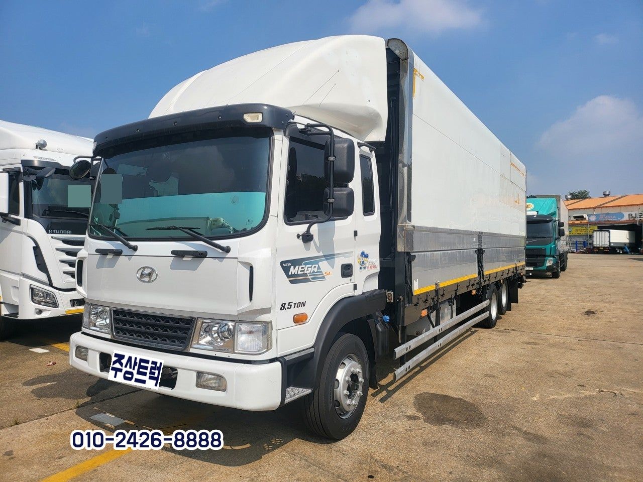 20년 현대 8.5톤 메가트럭 280 수동 후축 상승윙바디 8m30 중고트럭 상승윙바디